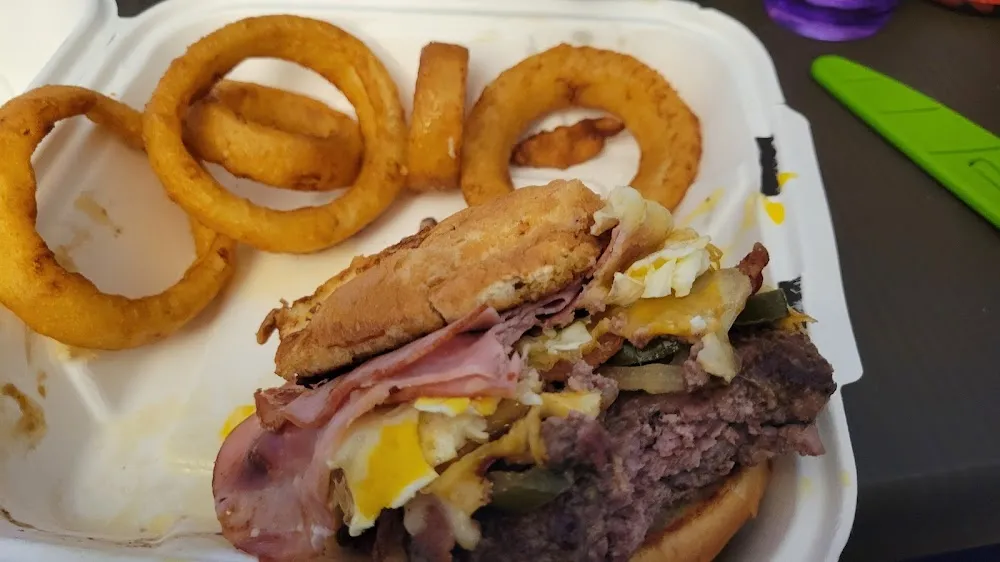 Garbage Burger OE Egg & Umyum Rings